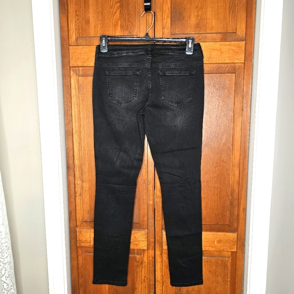 Maurices Black Distressed Skinny Jeans | Size Medium Regular M/R - Picture 10 of 12